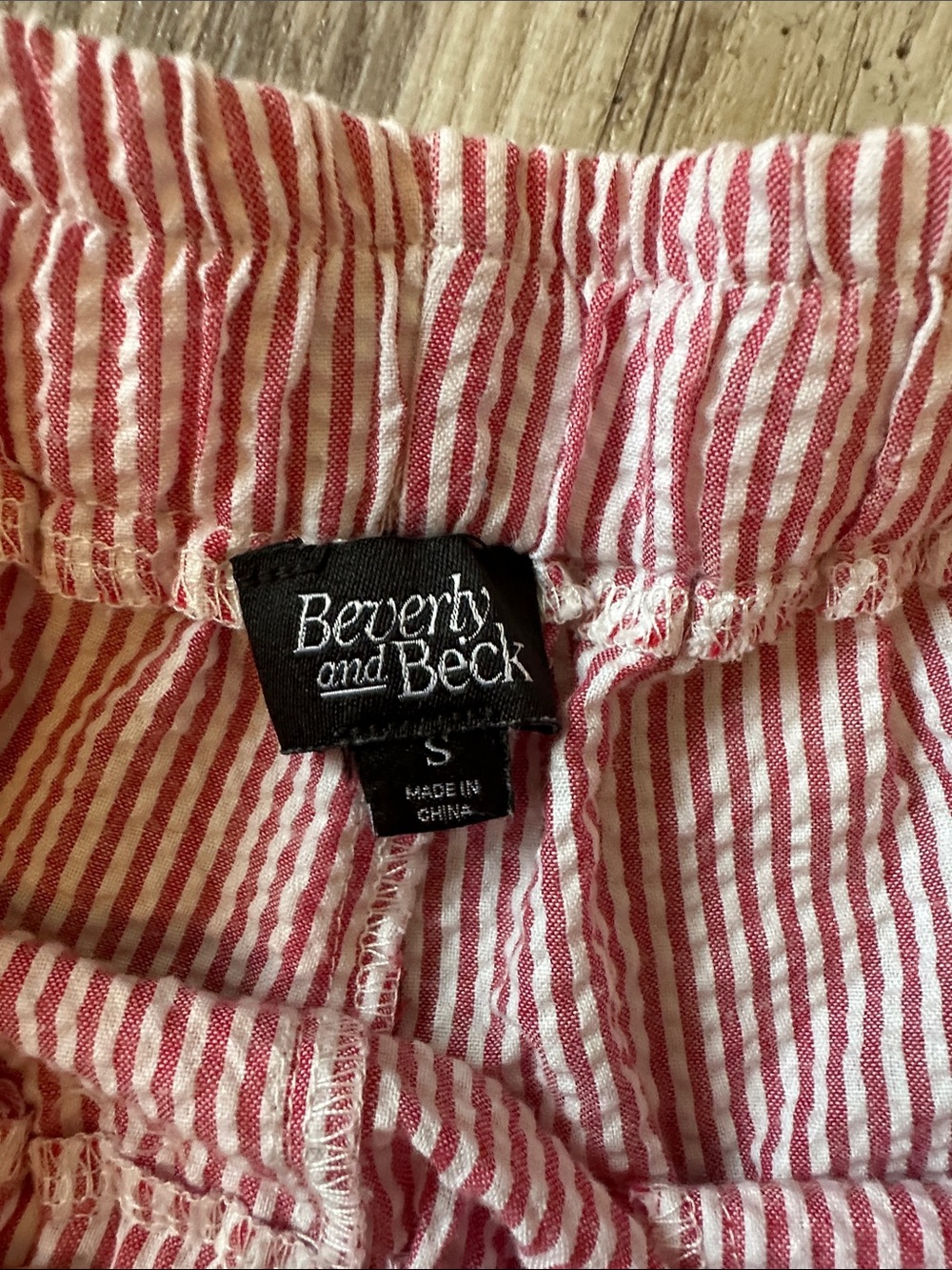 High-Waist Pink Seersucker Button-Front Shorts - Picture 5 of 5